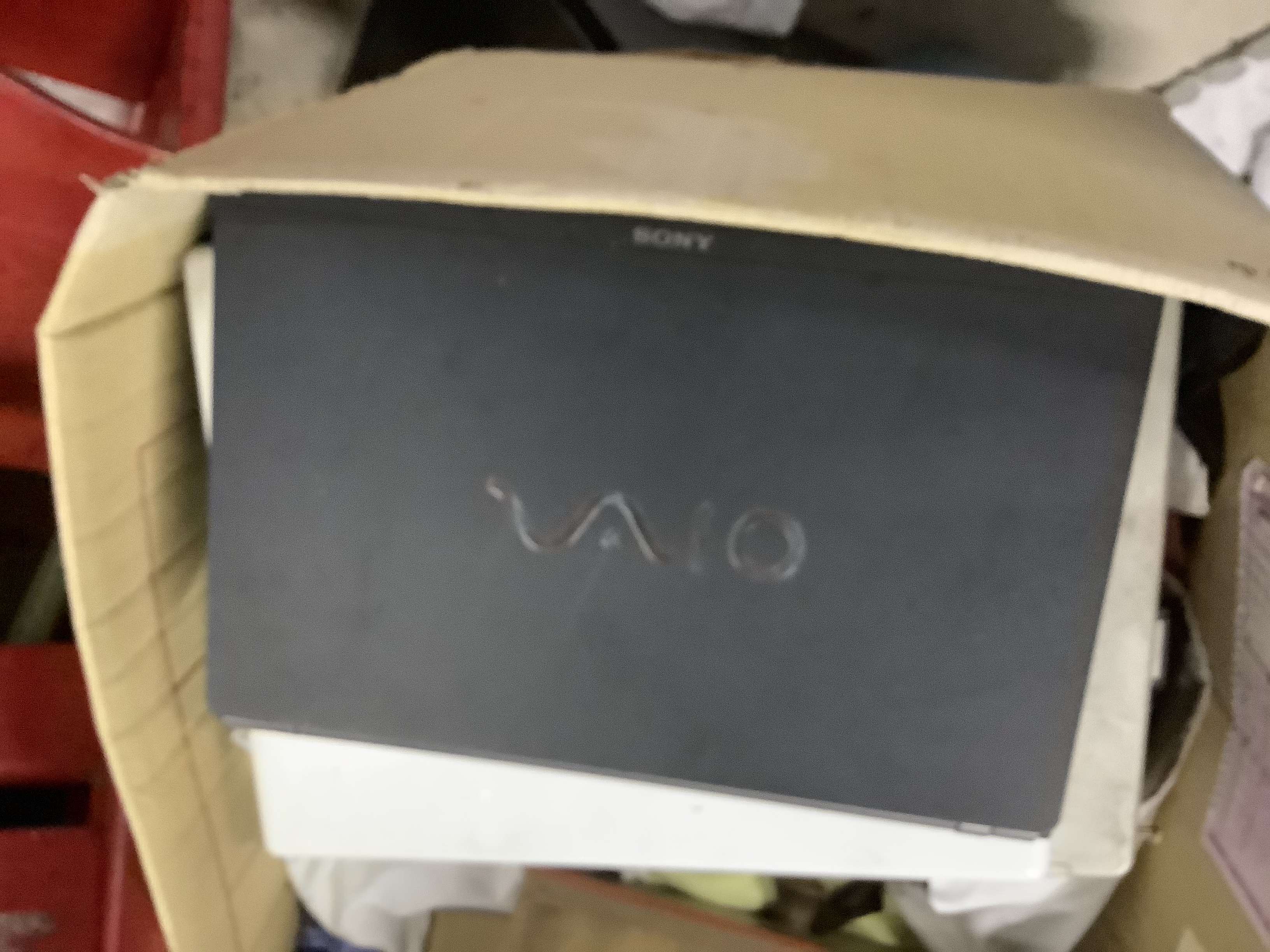 倉敷市内で回収したノート型パソコン