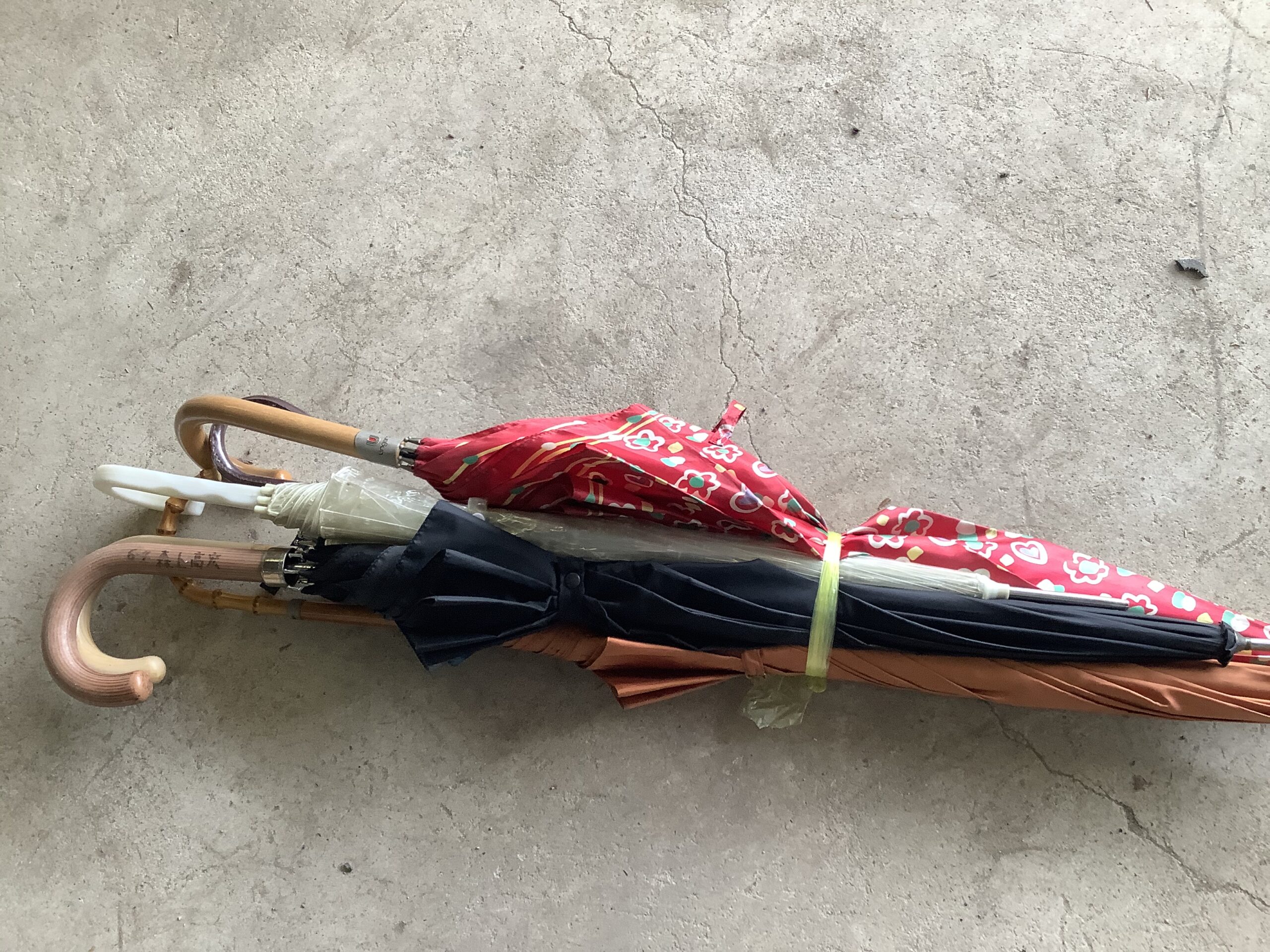 倉敷市西阿知で回収した傘