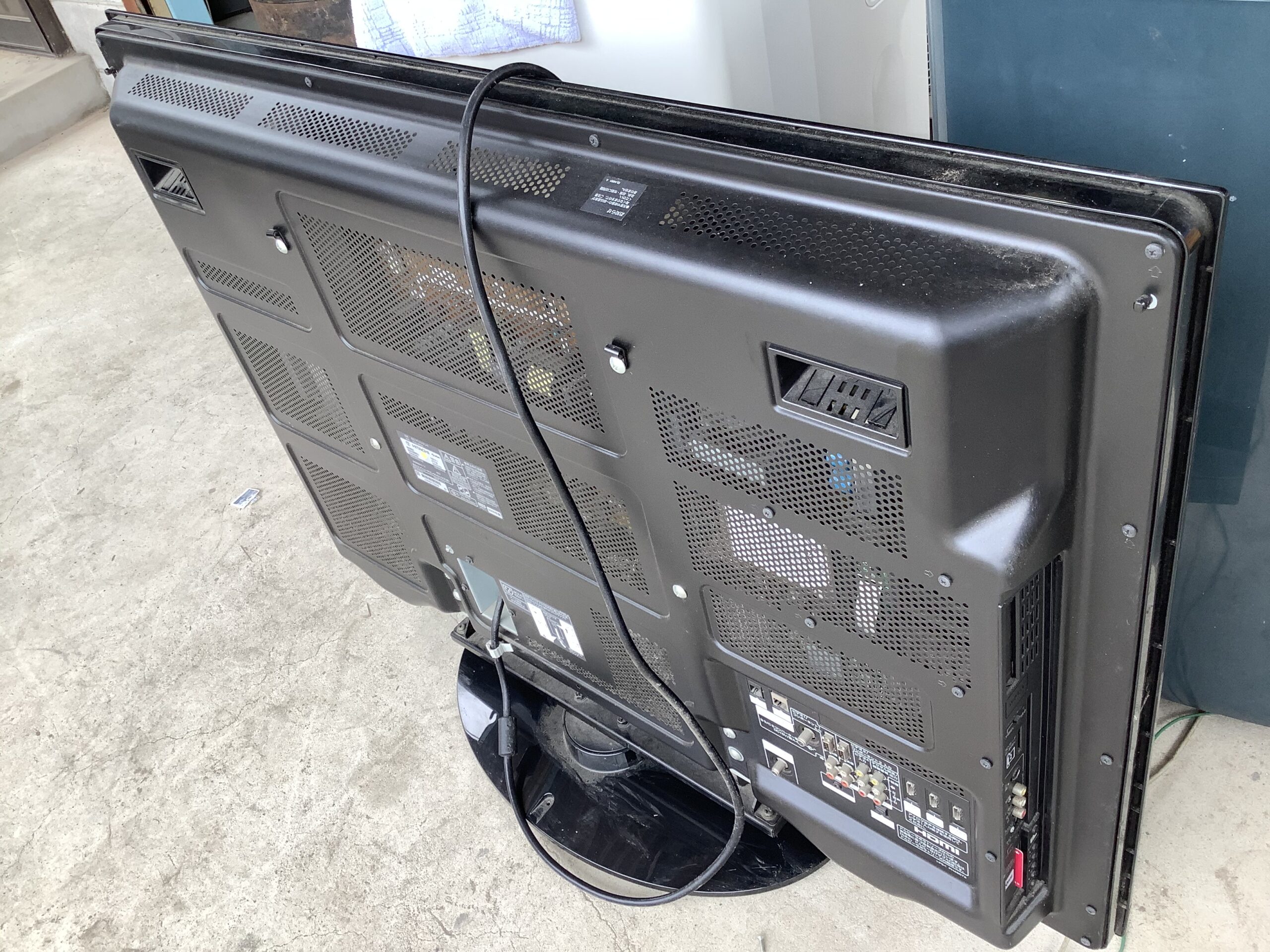 倉敷市児島で回収した液晶テレビ
