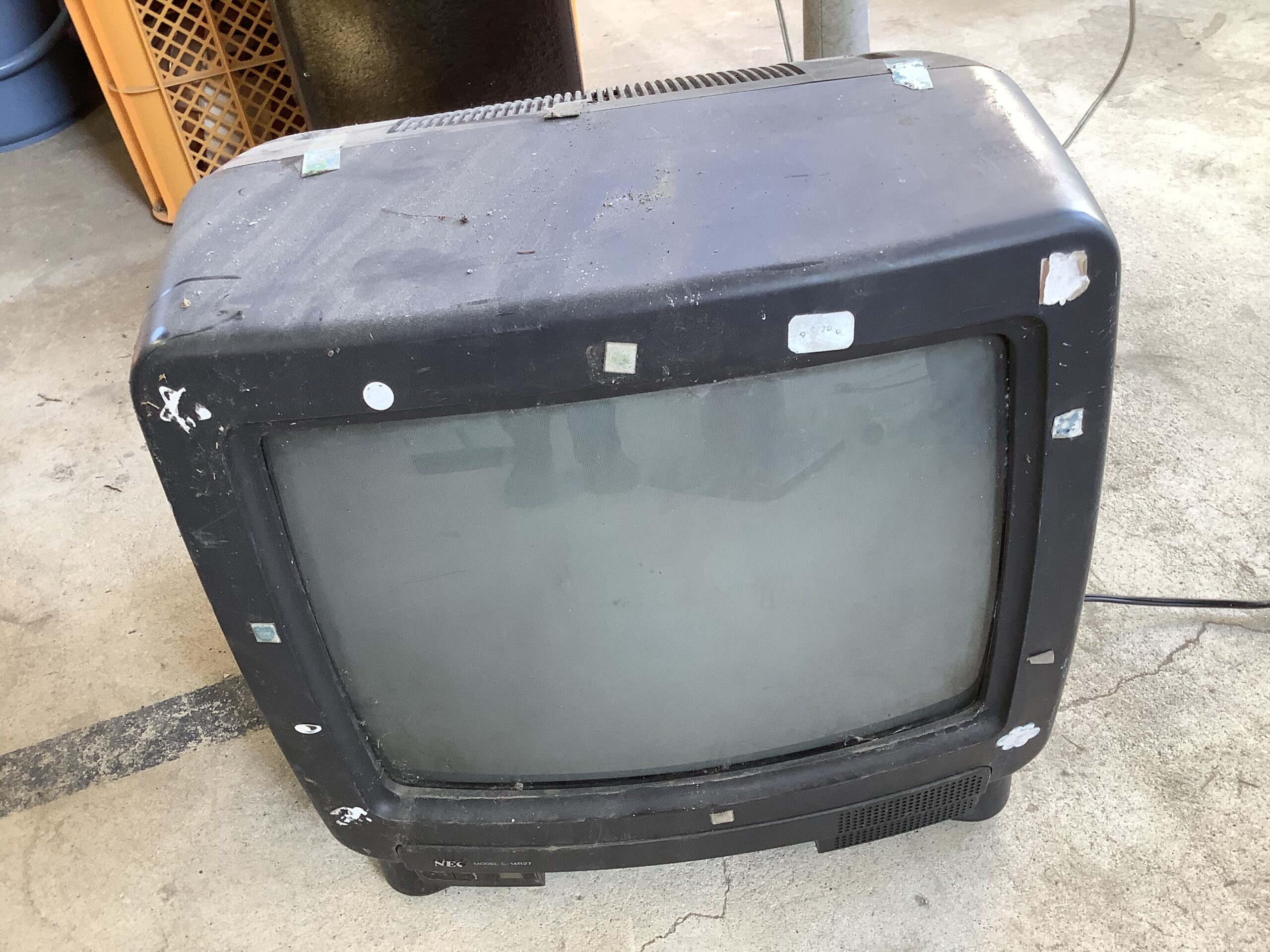 倉敷市児島で回収したブラウン管テレビ