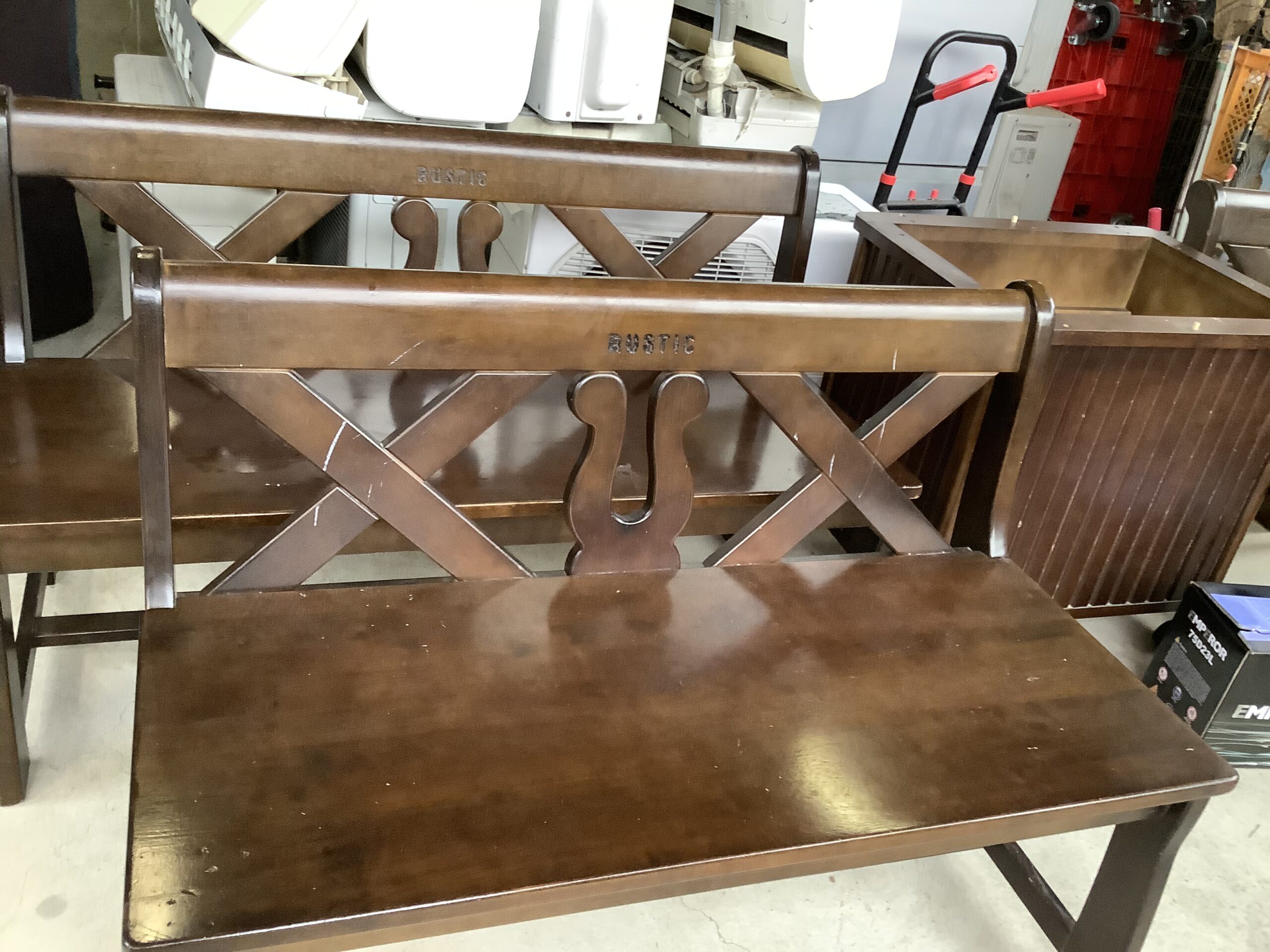 倉敷市北浜町で回収したダイニングテーブルの椅子