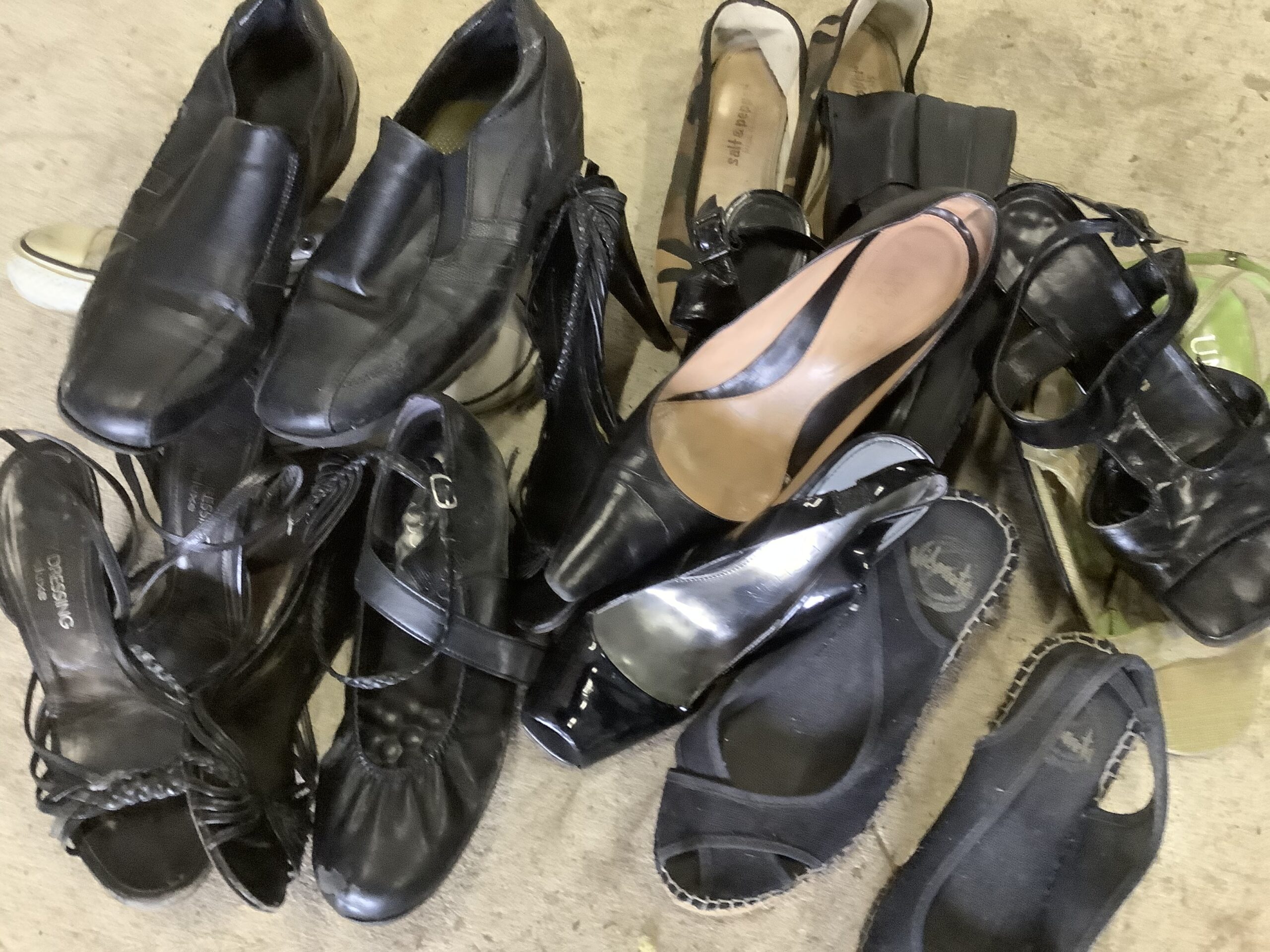 倉敷市広江で回収した靴