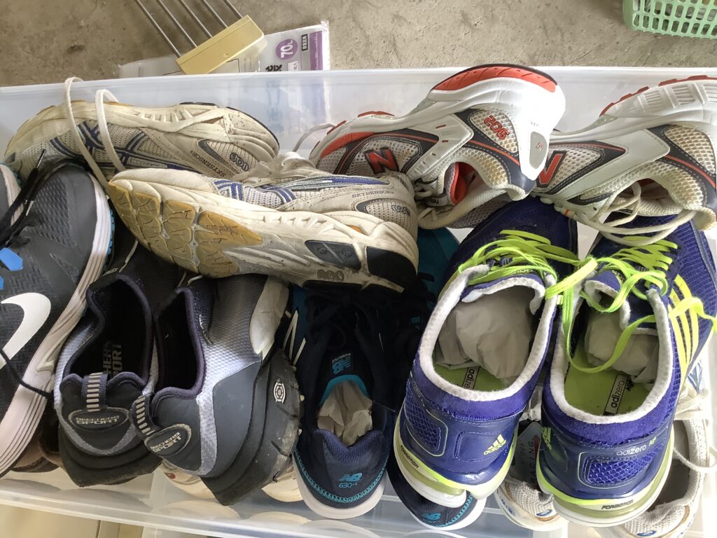 倉敷市新田で回収した靴
