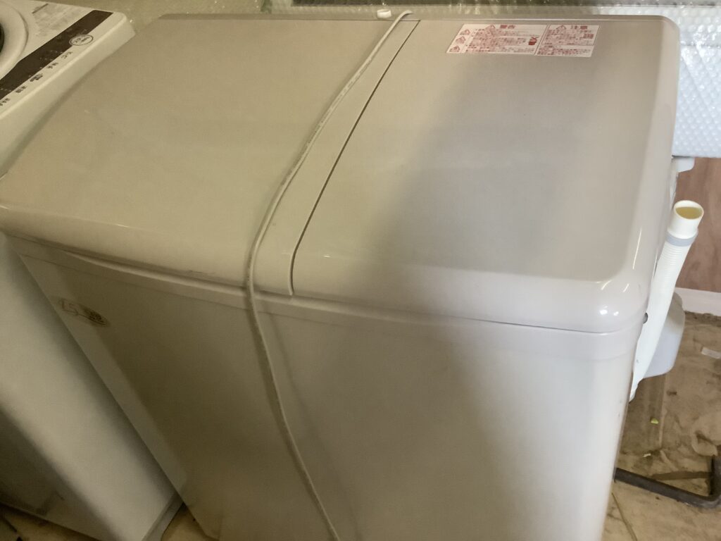 倉敷市藤戸町で回収した二槽式洗濯機