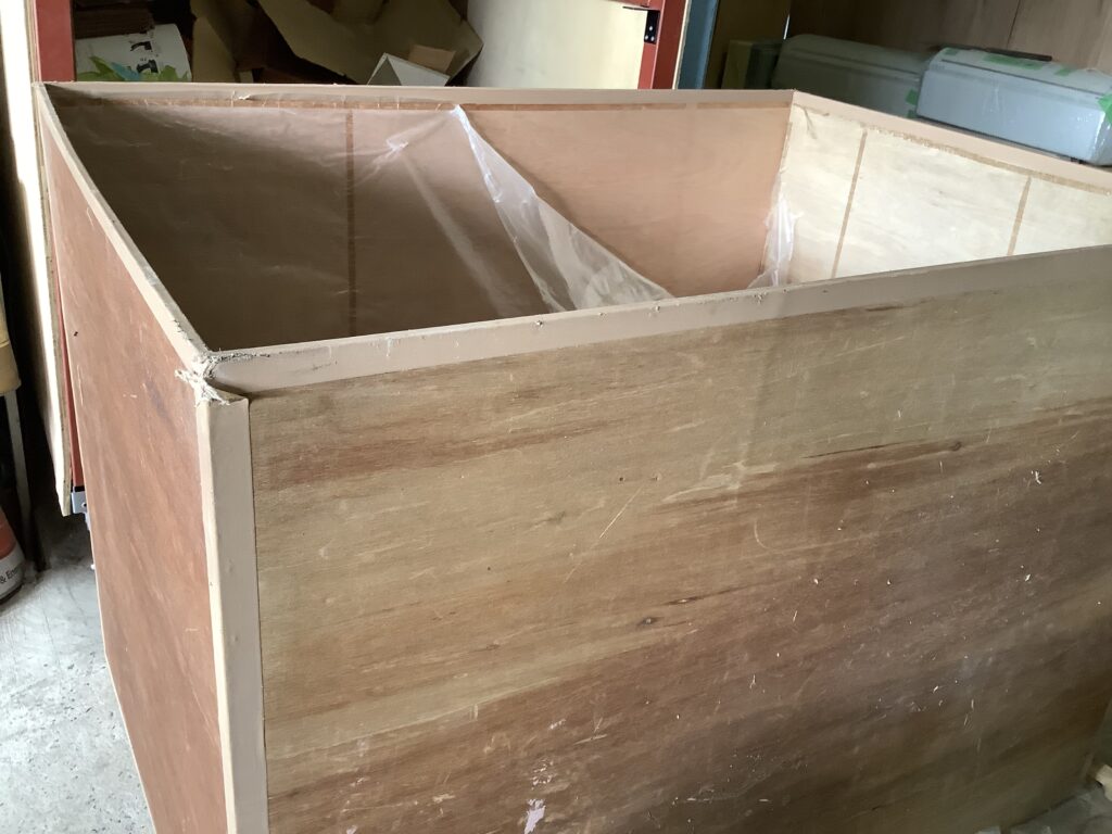 倉敷市西阿知町で回収した木箱