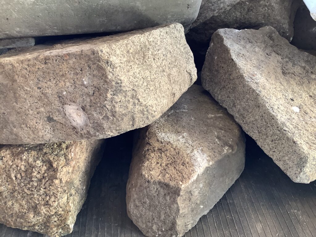 倉敷市黒崎で回収した石